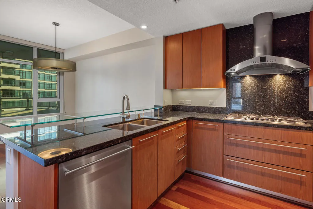 Photo #17: P1-22722 Listing: Photo #17