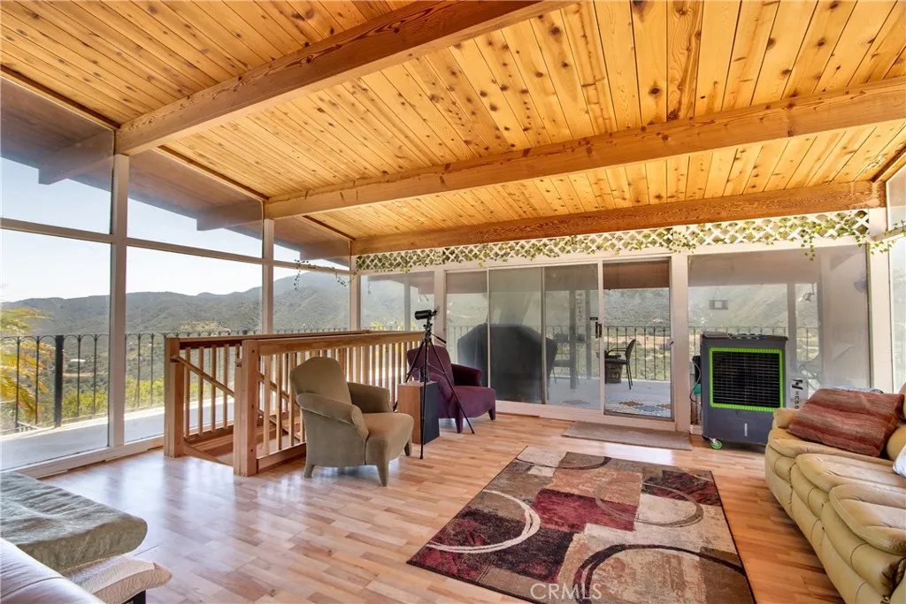 https://cdn.realtyfeed.com/cdn/127/306465793/a8a4183c0a4b97c575f316db70a0b33a.webp