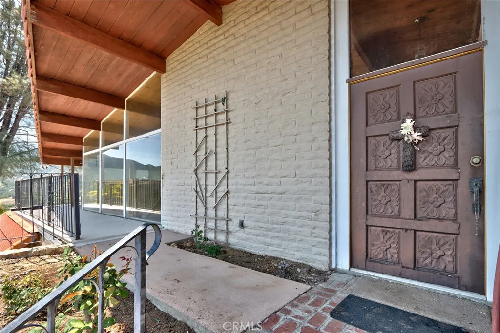 https://cdn.realtyfeed.com/cdn/127/306465793/aa38f8d0695940190211001dd86cfe5e.webp