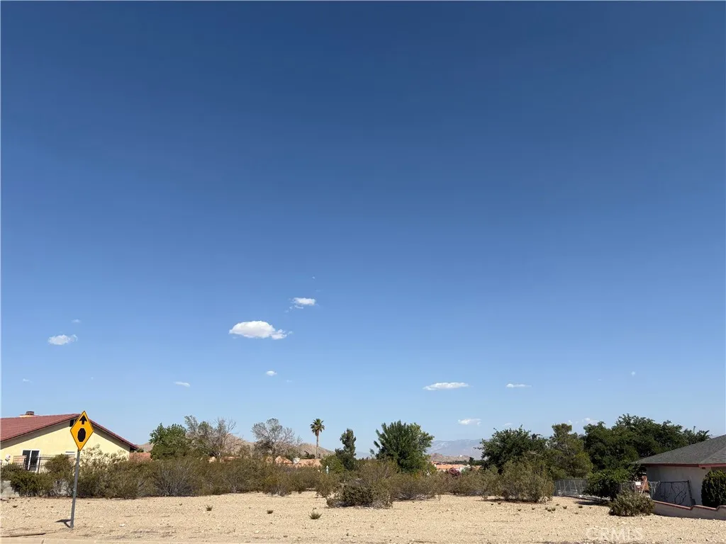 Apple Valley, CA 92307