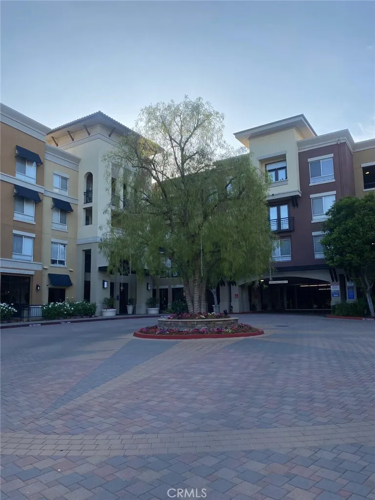 24595 Town Center Drive Unit 3407, Valencia, CA 91355 - Photo 4 of 26, Valencia, CA