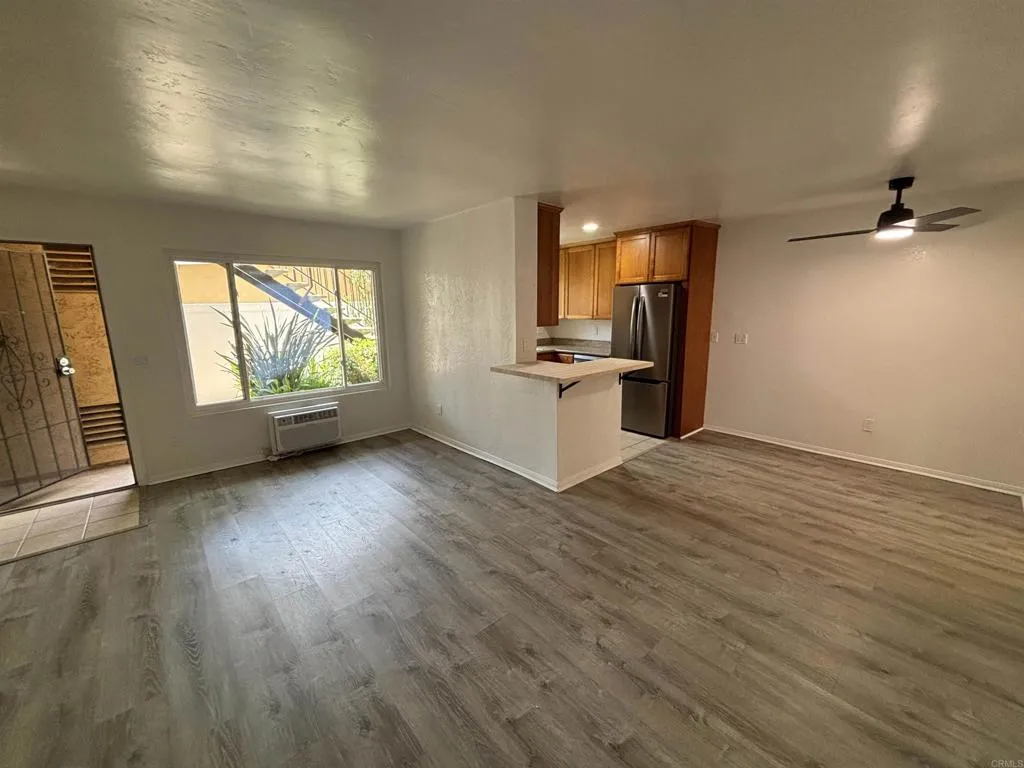 Photo #3: PTP2504420 Listing 