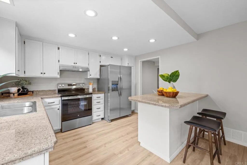 https://cdn.realtyfeed.com/cdn/127/306466176/95733f65a9a5bd69f8b9f40e0e0363a0.webp