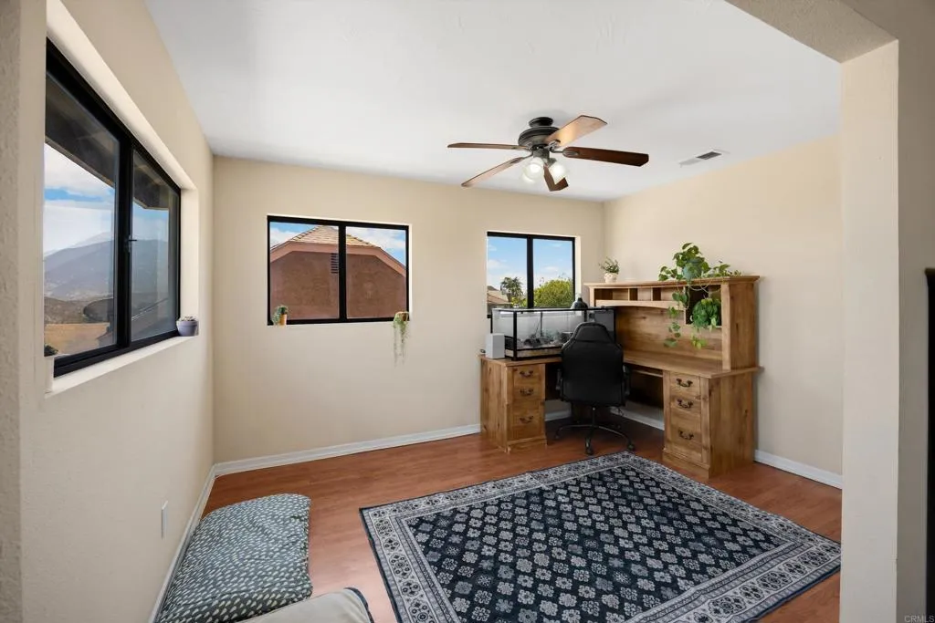 https://cdn.realtyfeed.com/cdn/127/306466181/2840effbdc0c4f6a0311f3ee7ebabd62.webp