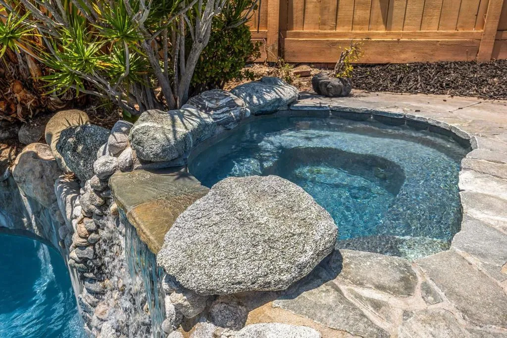 https://cdn.realtyfeed.com/cdn/127/306466181/baef82640175961260fc4b1e6cf14fdf.webp