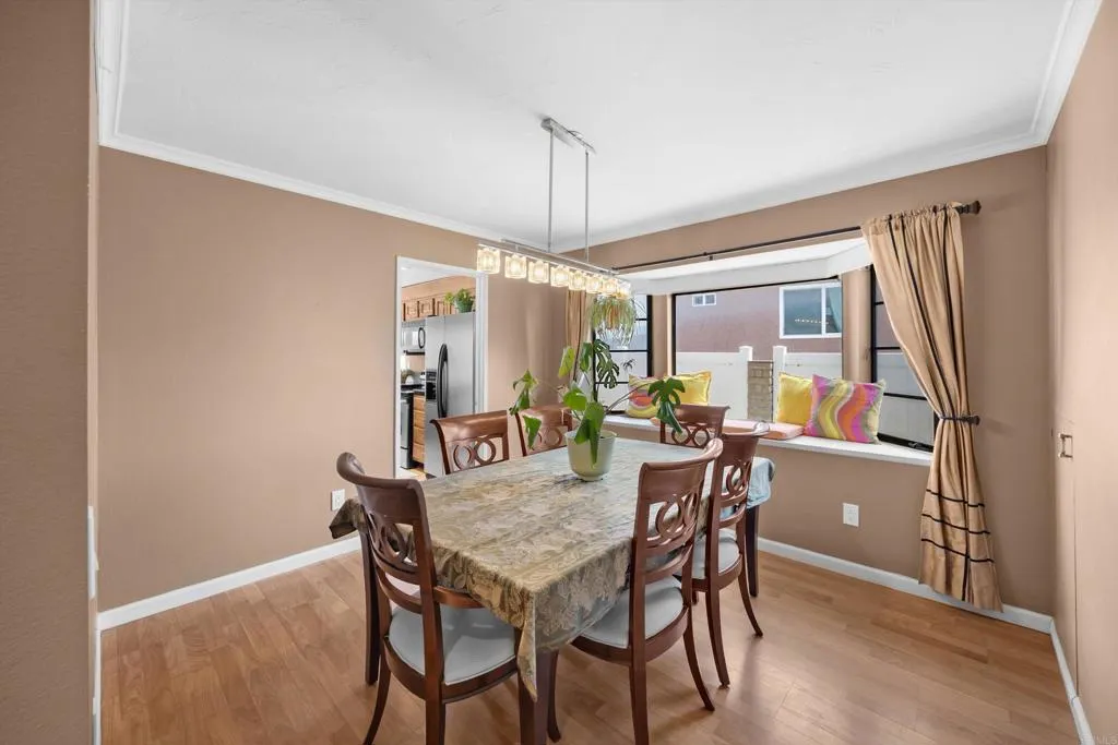 https://cdn.realtyfeed.com/cdn/127/306466181/be0213e70b8ff653e854edd1b69e3707.webp