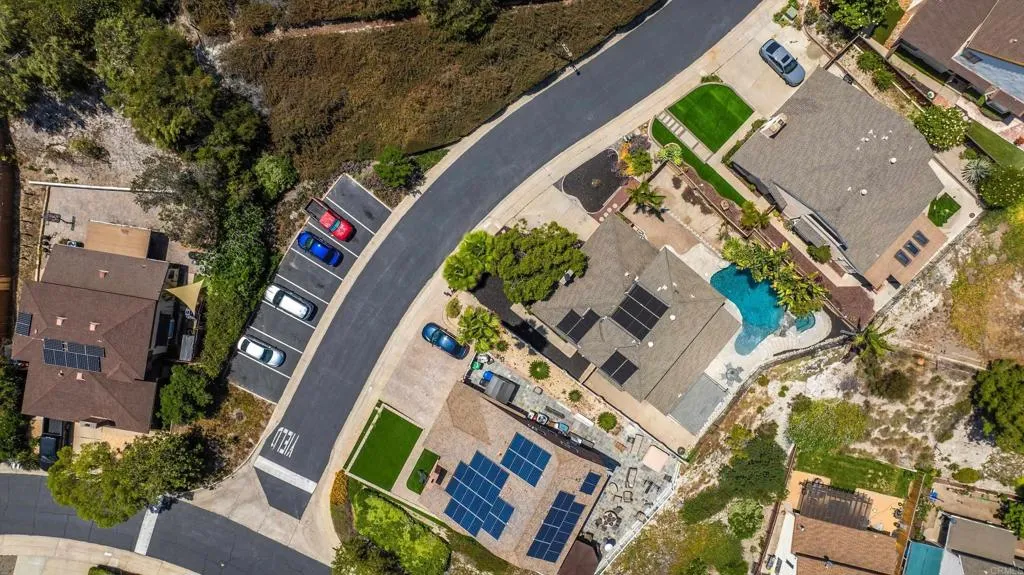 https://cdn.realtyfeed.com/cdn/127/306466181/fc04e172c0d544aaa3f58569435c7b27.webp
