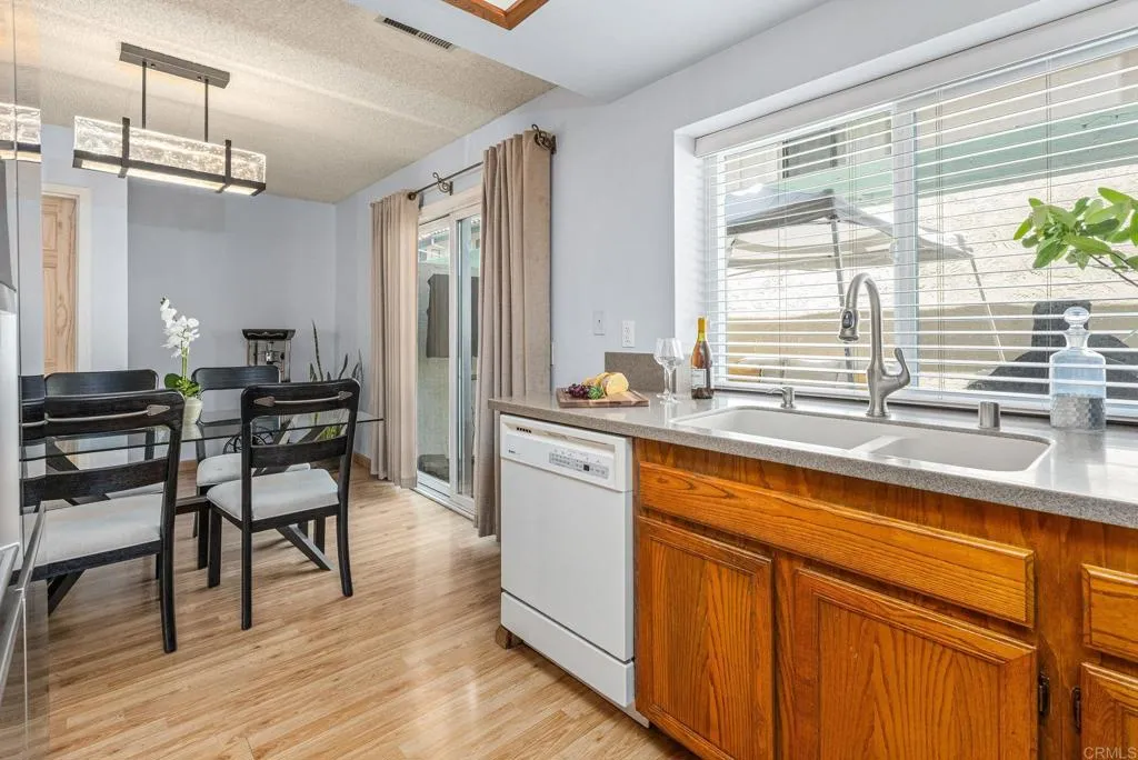 Photo #12: PTP2504421 Listing: Photo #12