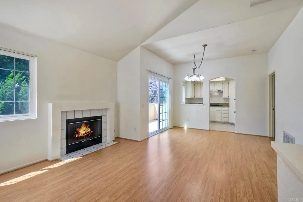 https://cdn.realtyfeed.com/cdn/127/306466239/197f3c19923d347258849fa29e5bdaf9.webp