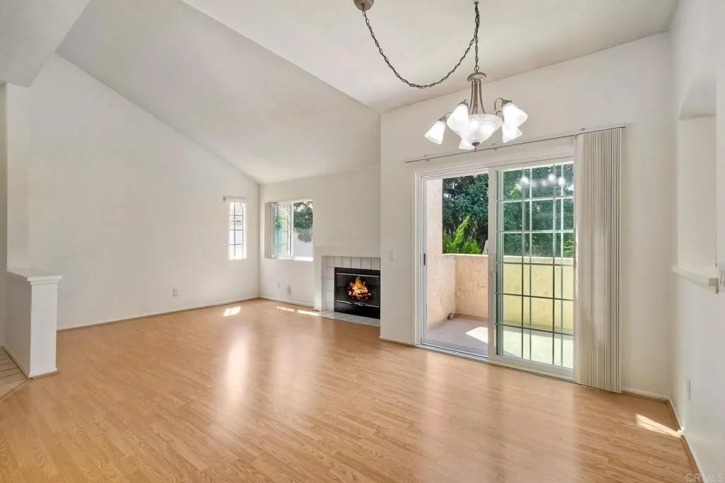 https://cdn.realtyfeed.com/cdn/127/306466239/2f74478731d8e480da24d51070200349.webp