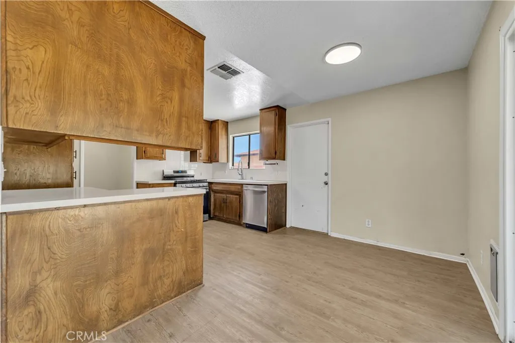 42209 45th St W West, Quartz Hill, CA 93536 - Photo 5 of 21, Quartz Hill, CA