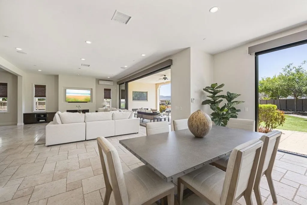 https://cdn.realtyfeed.com/cdn/127/306466450/31a9ba6b83c4b6439b8d63bb1edb2f96.webp
