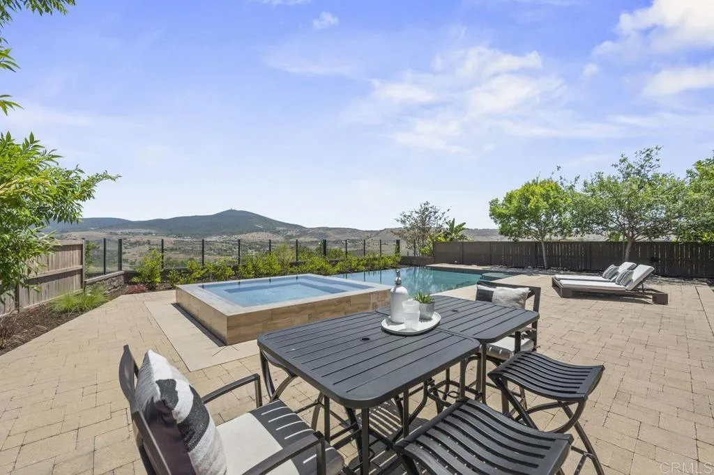 https://cdn.realtyfeed.com/cdn/127/306466450/61d6160e5cb177be3dd09d9e3eb65590.webp