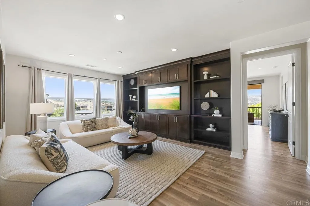 https://cdn.realtyfeed.com/cdn/127/306466450/a35a1395a004caad0e510c22adb7c12e.webp