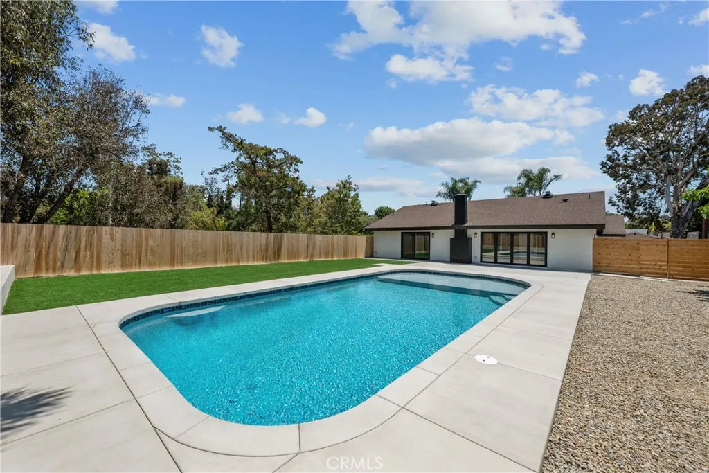 https://cdn.realtyfeed.com/cdn/127/306466541/567bb5ef6598d5b39b0d508c76883679.webp