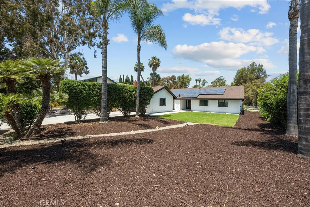 https://cdn.realtyfeed.com/cdn/127/306466541/8b1c077c7f3d07d54f5e5e7c2a5cbdef.webp