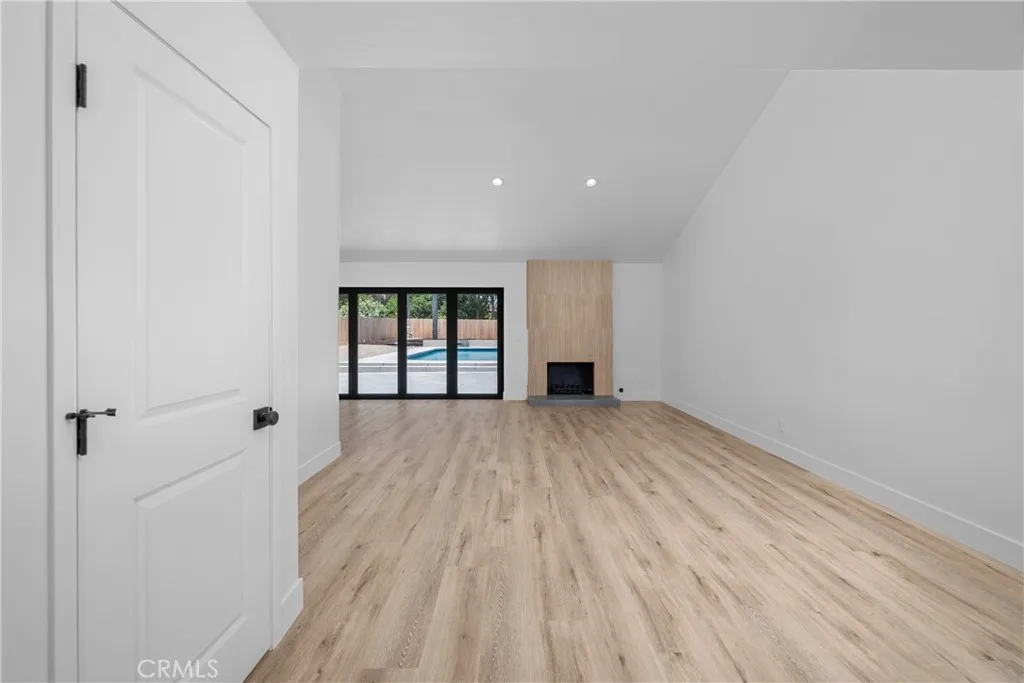 https://cdn.realtyfeed.com/cdn/127/306466541/acf5ecd358631811c5cb885a8fc014c4.webp