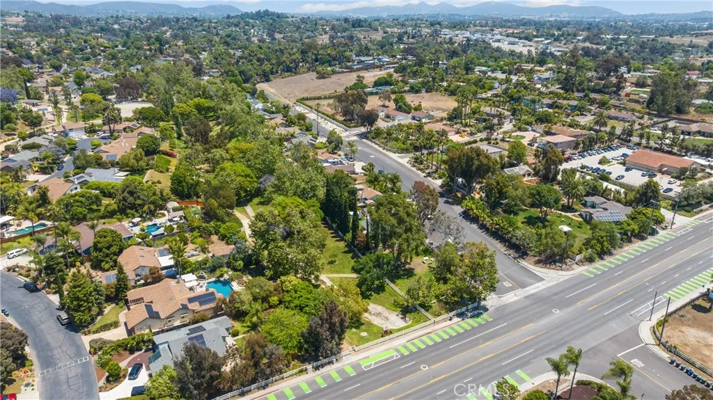https://cdn.realtyfeed.com/cdn/127/306466541/f7e302965a4f6acd4e6754ab07a2fc15.webp
