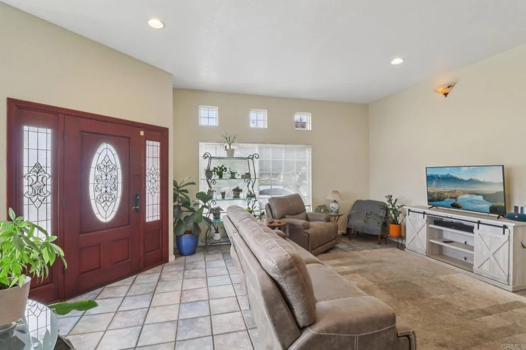 https://cdn.realtyfeed.com/cdn/127/306466554/e72834a7ca9bc592484fd1fb00b7a2c1.webp