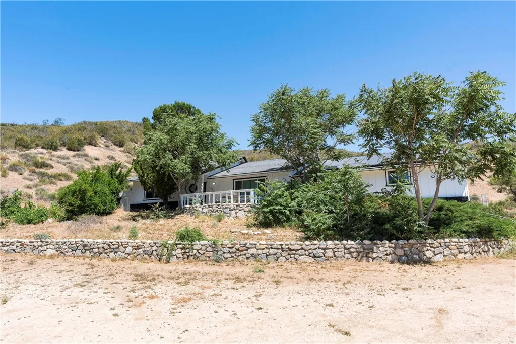 26865 Pine Canyon Road, Lake Hughes, CA 93532 - Photo 2 of 74, Lake Hughes, CA