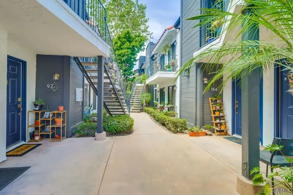 Photo #5: PTP2504431 Listing 
