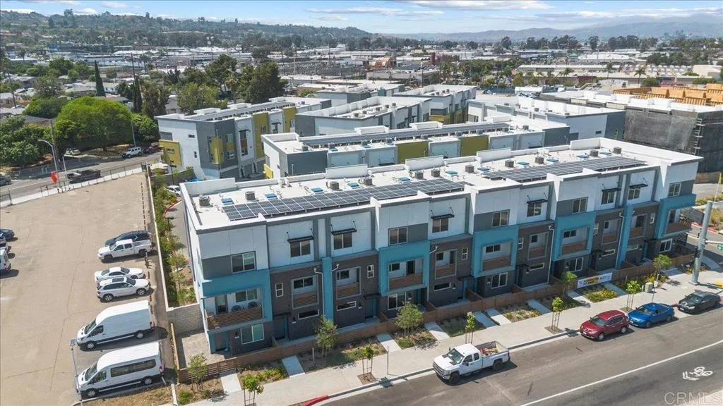 https://cdn.realtyfeed.com/cdn/127/306466667/2417e13bd6ab0e3c10342ab1a978562d.webp