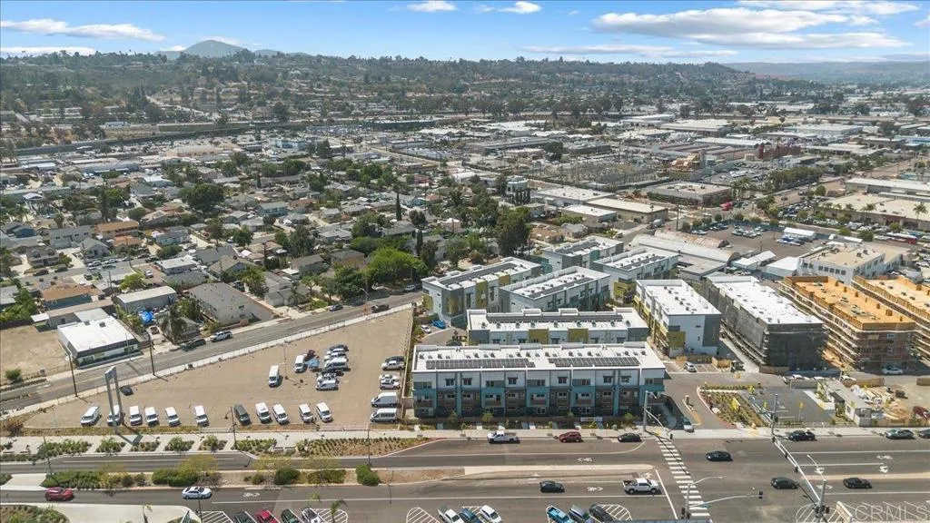 https://cdn.realtyfeed.com/cdn/127/306466667/4d1d295a6c860334a41c8dc2e3cdd309.webp