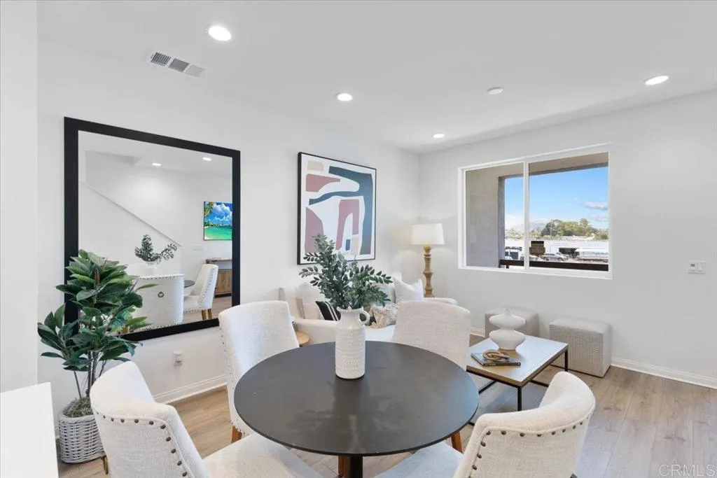 https://cdn.realtyfeed.com/cdn/127/306466667/96d14eac1961d5a1415b176ce2c15d55.webp