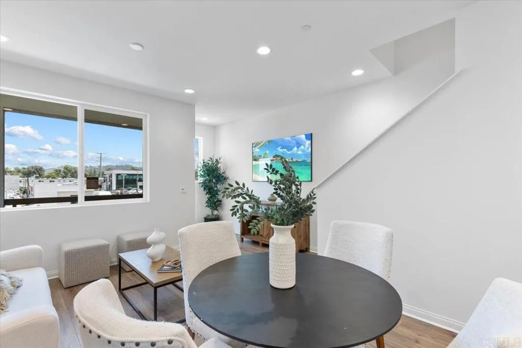 Photo #5: PTP2504436 Listing 