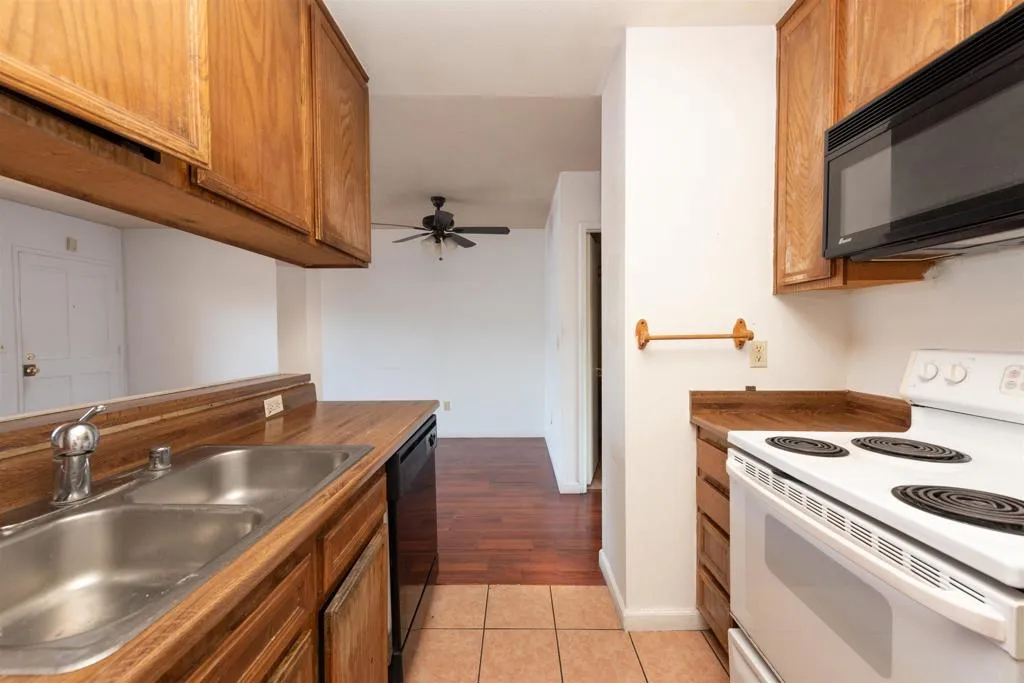 Photo #8: PTP2504437 Listing: Photo #8