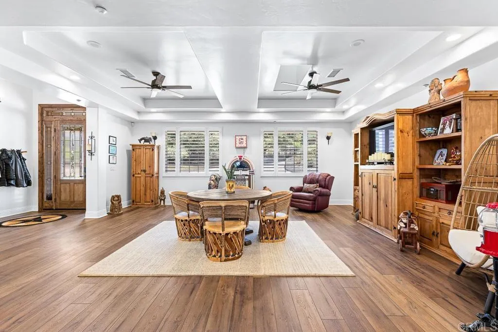 https://cdn.realtyfeed.com/cdn/127/306466881/23077835ad998f43174acfa2f3d0ee8c.webp