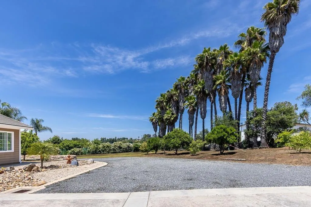 https://cdn.realtyfeed.com/cdn/127/306466881/d878353a11d466cef430f6a74d2cc3ac.webp