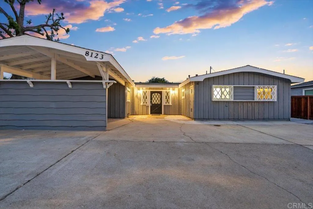 https://cdn.realtyfeed.com/cdn/127/306466910/1074a8e831a6e21f4bad9fce03e954aa.webp