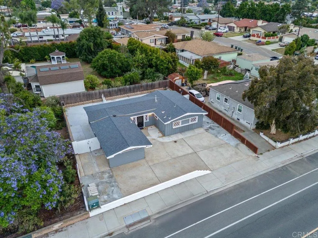https://cdn.realtyfeed.com/cdn/127/306466910/cca9436a773354b22bc2325215c9ccf0.webp