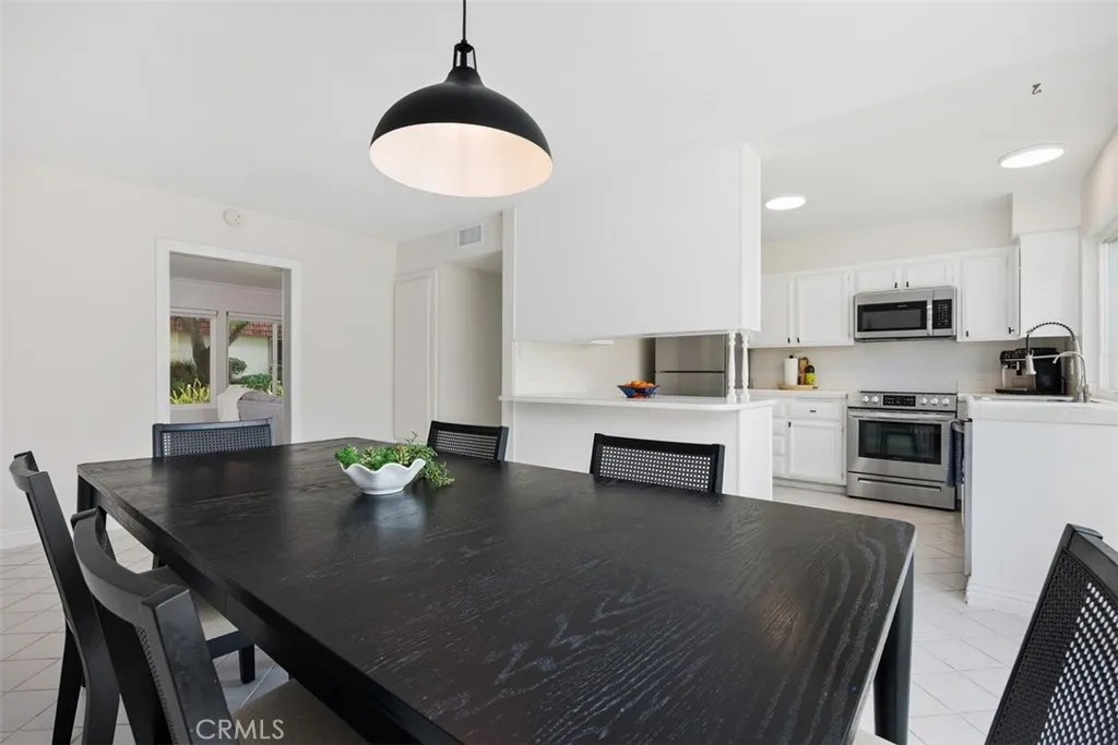 Photo #6: ND25133153 Listing 