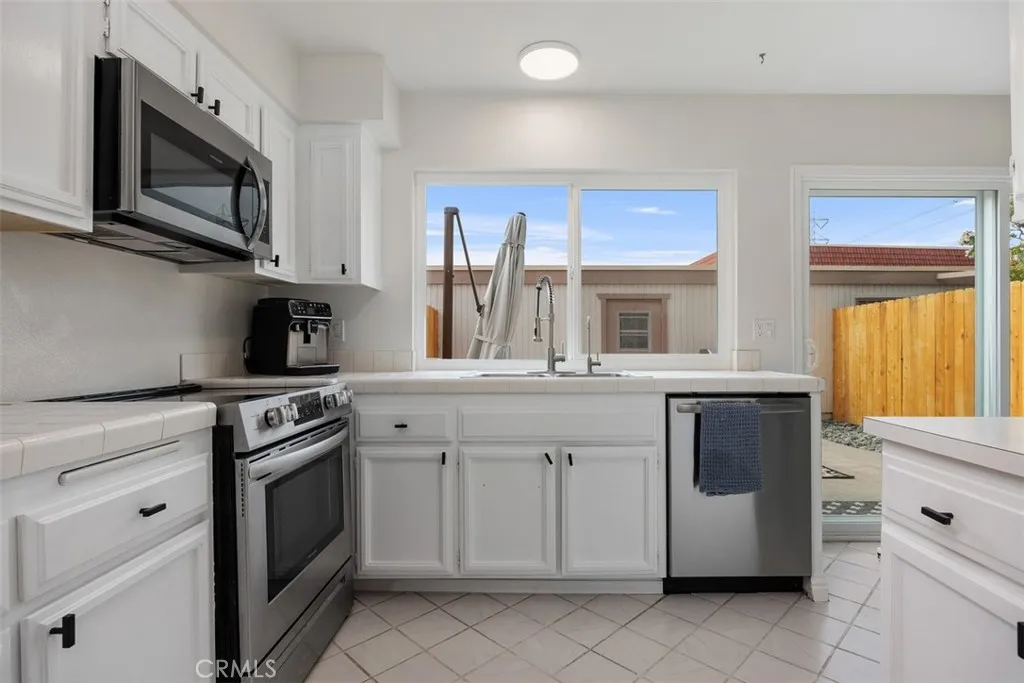 https://cdn.realtyfeed.com/cdn/127/306466944/547412199a3497426ff6d86e1ca1cf66.webp