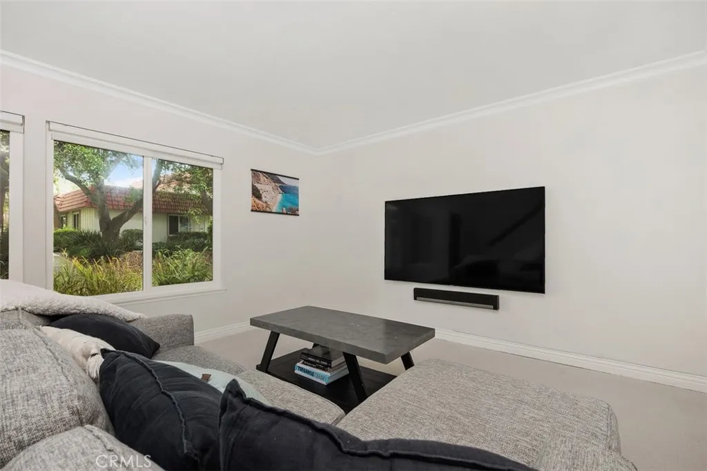 https://cdn.realtyfeed.com/cdn/127/306466944/a9b1df648c6a8c0417368d49ad33a9ce.webp