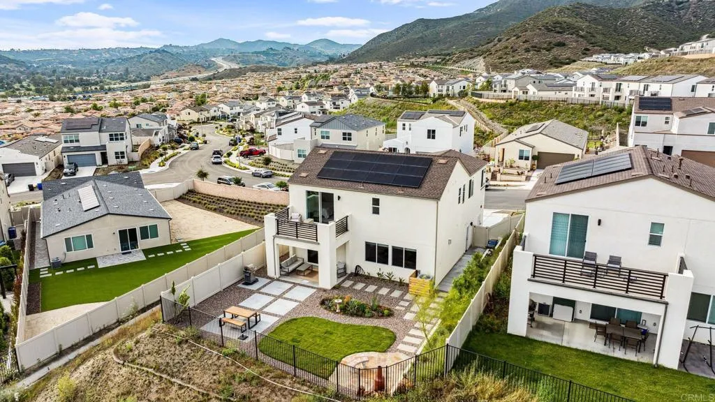 https://cdn.realtyfeed.com/cdn/127/306466966/0ebabb8bbb65a9574226232cd0e8f3b7.webp