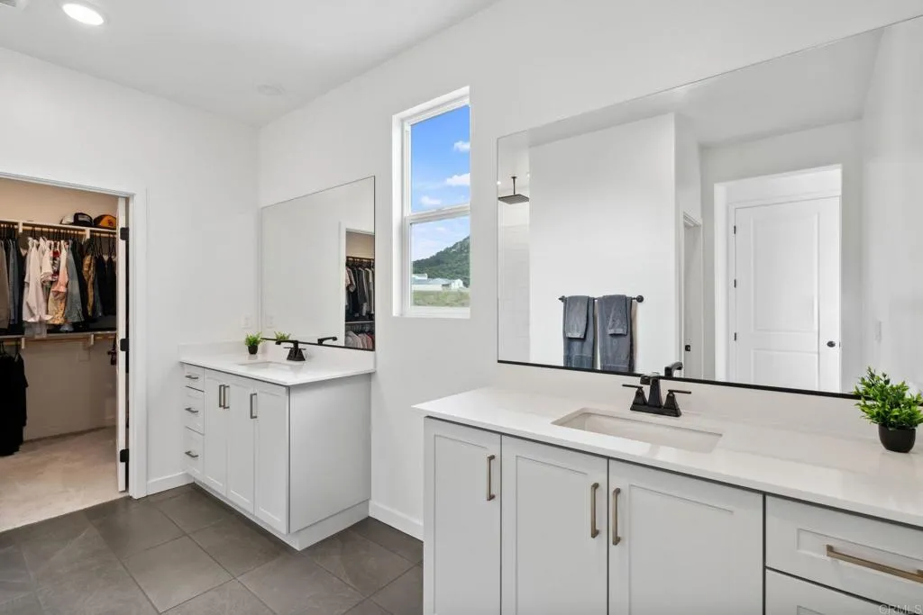 https://cdn.realtyfeed.com/cdn/127/306466966/37c3c016d7a917bf2644041114831a98.webp