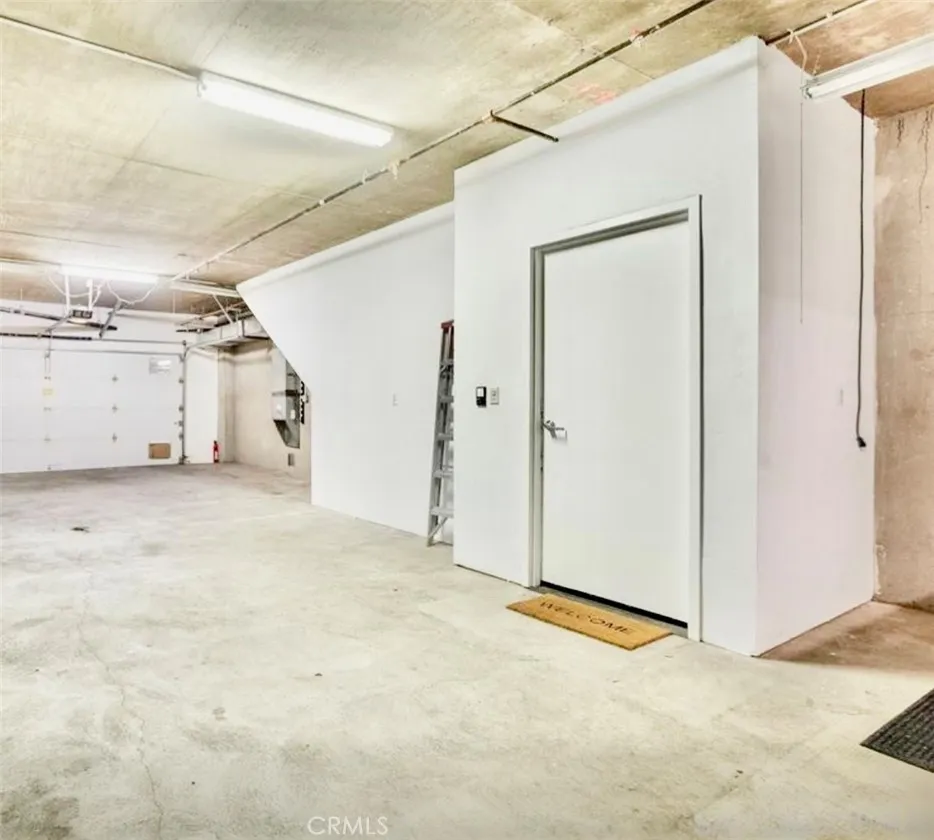https://cdn.realtyfeed.com/cdn/127/306467062/3aa674d10173c57911afb82e0b08c17d.webp