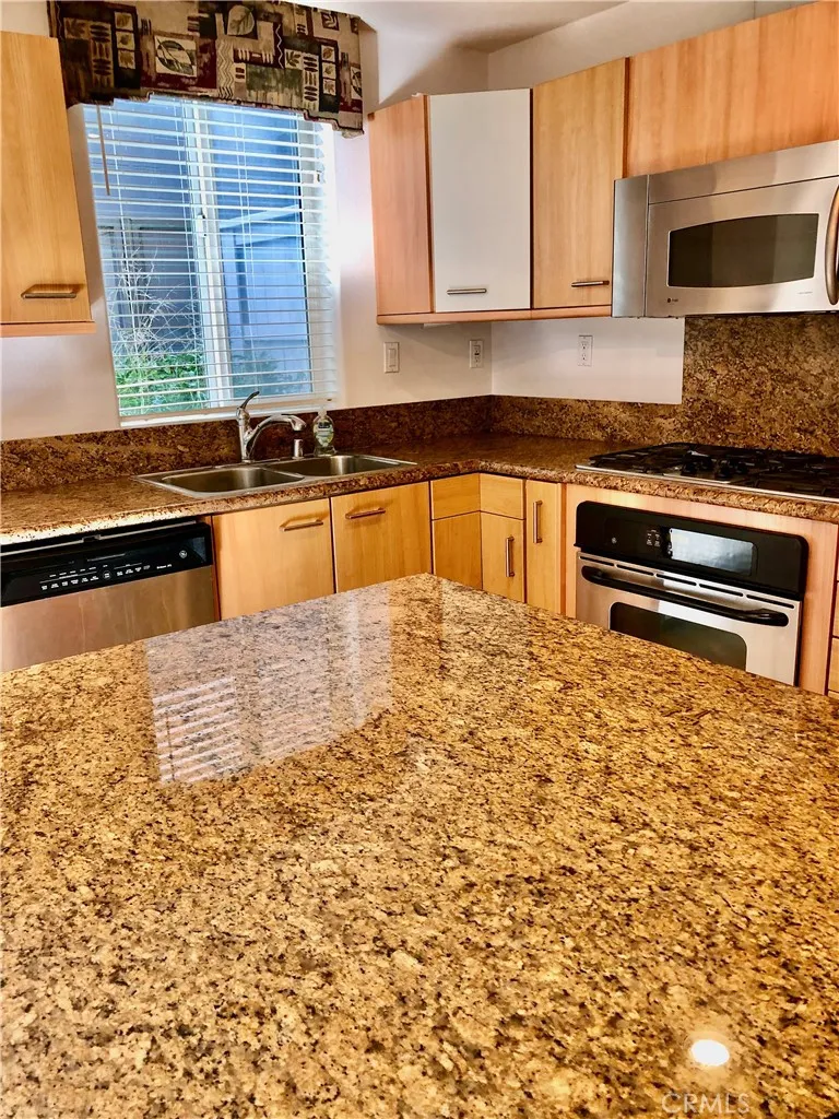 https://cdn.realtyfeed.com/cdn/127/306467062/60501a3391a8b33717dd4446db1decee.webp