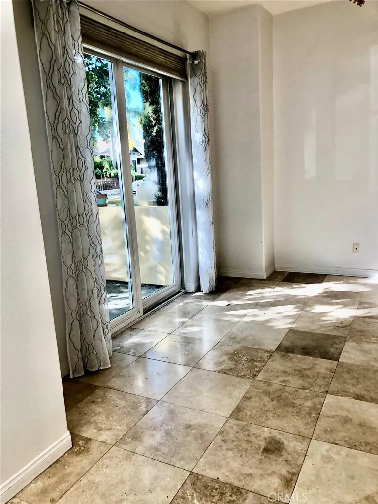 https://cdn.realtyfeed.com/cdn/127/306467062/616eb85aeb78978f454e4c60364d5975.webp