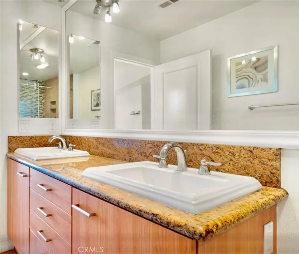 Photo #33: IV25133141 Listing: Photo #33