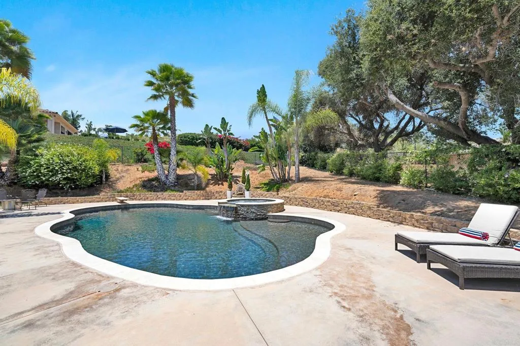 https://cdn.realtyfeed.com/cdn/127/306467106/2d8ef66c63dc48443dc9c4046c5befb7.webp