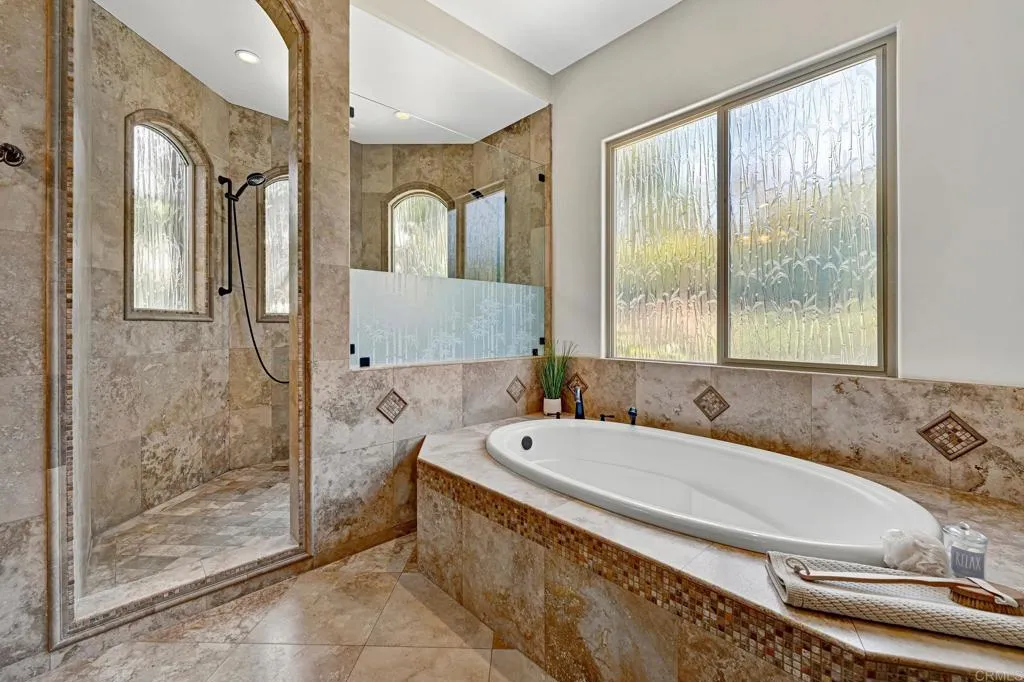 https://cdn.realtyfeed.com/cdn/127/306467106/fbe769995ab7c045da6d2bcb97b9dc1d.webp