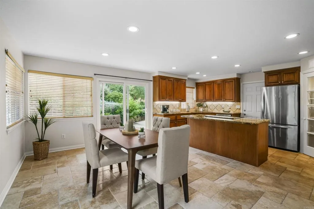 https://cdn.realtyfeed.com/cdn/127/306467110/2800e2163590ef50d39697743cc74772.webp