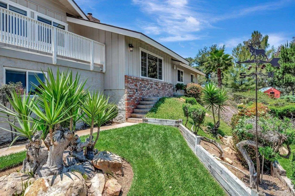 https://cdn.realtyfeed.com/cdn/127/306467112/2587fee9cbc531e20a0bb640b347a3f6.webp