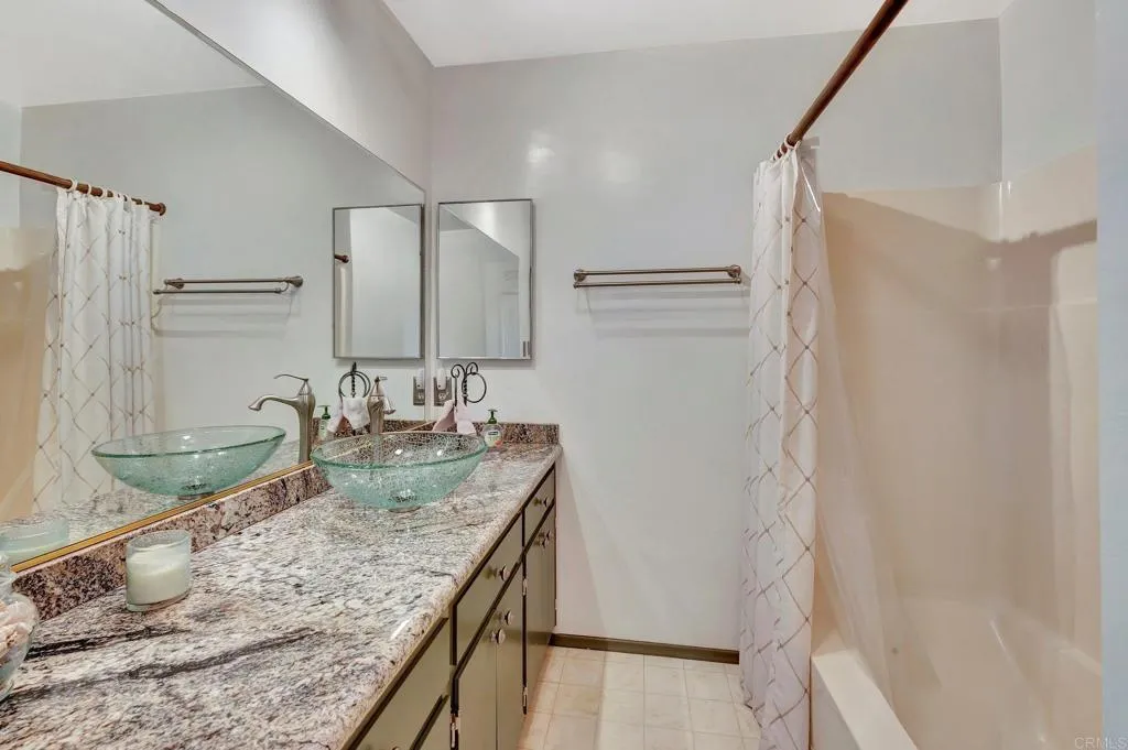https://cdn.realtyfeed.com/cdn/127/306467112/cc4adbcab808bf7e41c707bae03cc638.webp