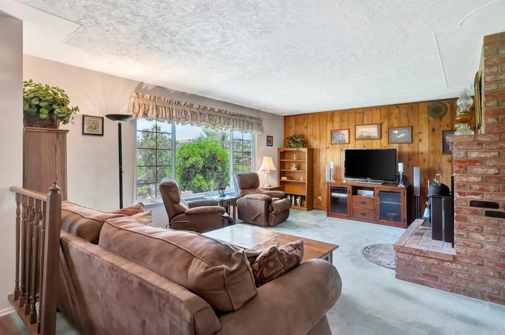 https://cdn.realtyfeed.com/cdn/127/306467112/feae166649816cd5c07a49f6f21edc77.webp