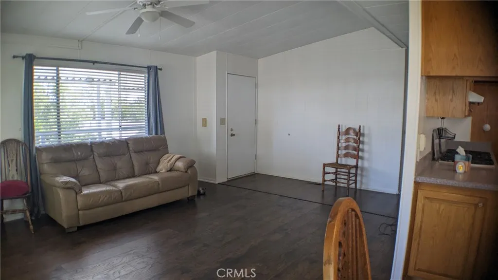 https://cdn.realtyfeed.com/cdn/127/306467128/2d6975e18299059e07a0fd74a3d192ce.webp